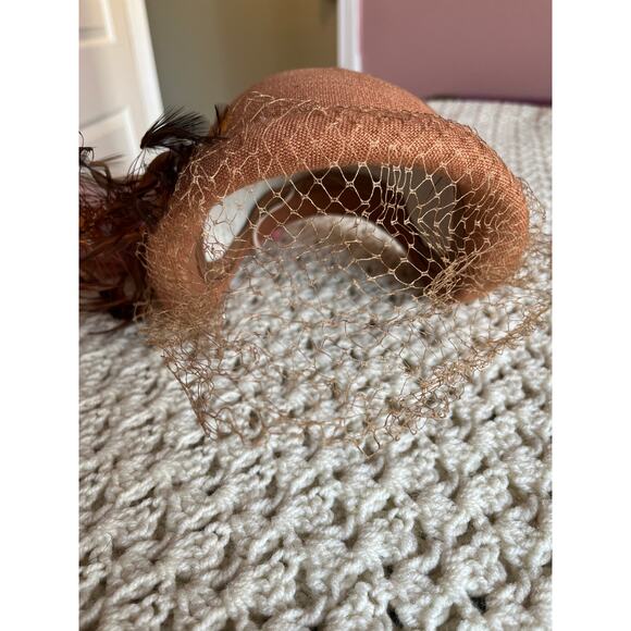 Vintage 1940s Mauve Feather Veil Hat Cloche Hat Helmet Hat